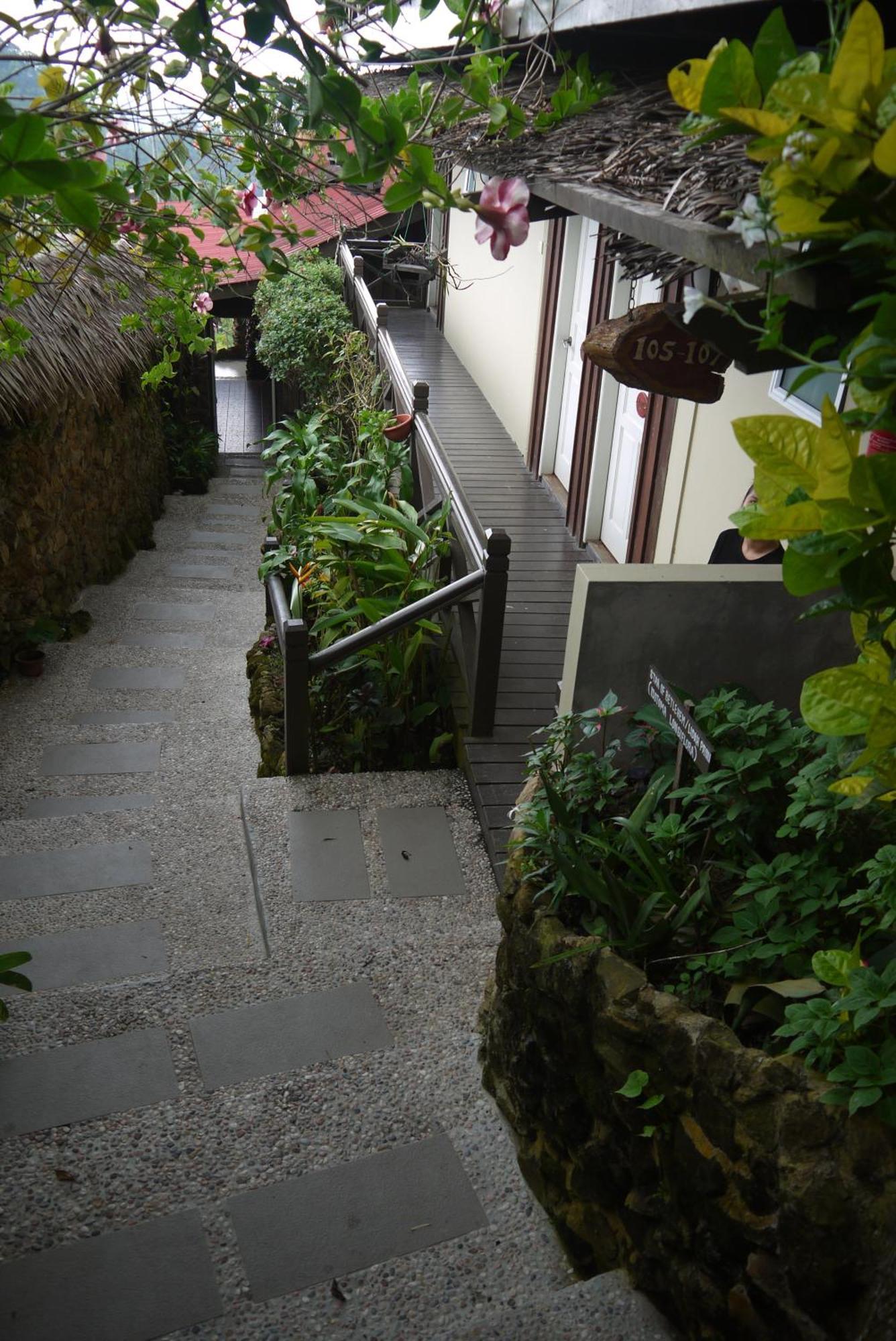 Kasih Sayang Hill Resort Kota Kinabalu Exterior photo