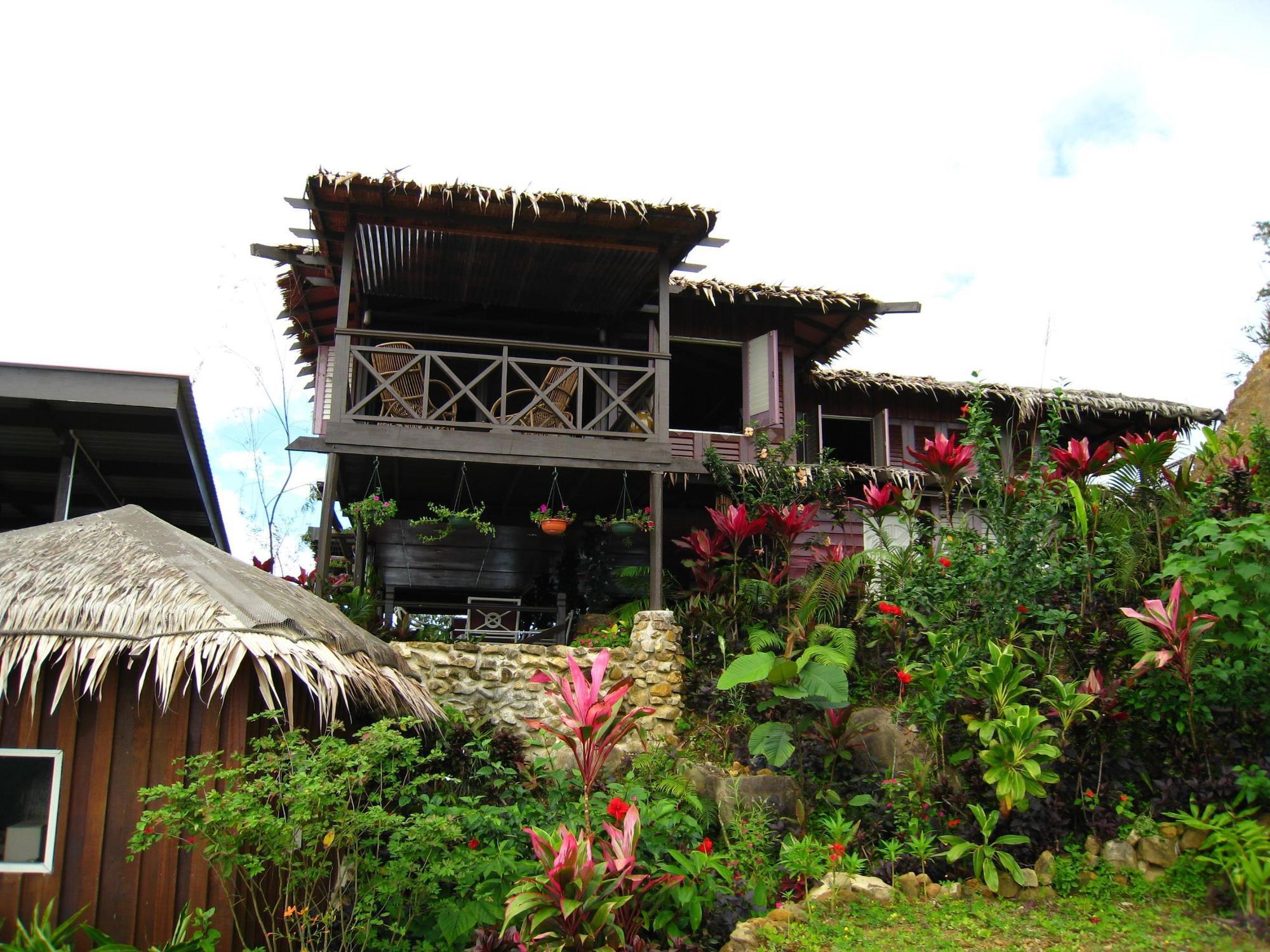 Kasih Sayang Hill Resort Kota Kinabalu Exterior photo